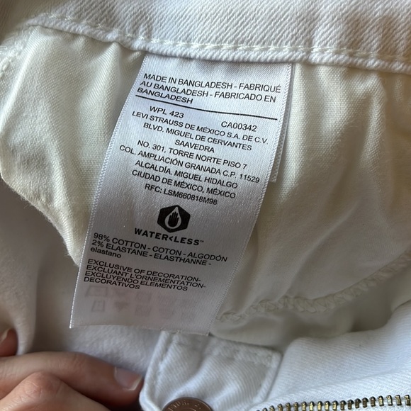 White ripped jeans! - Picture 5 of 5